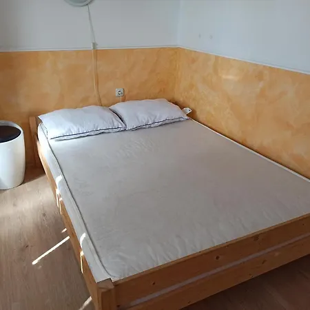 Aniko Apartmanhaz * Balatonfoldvar