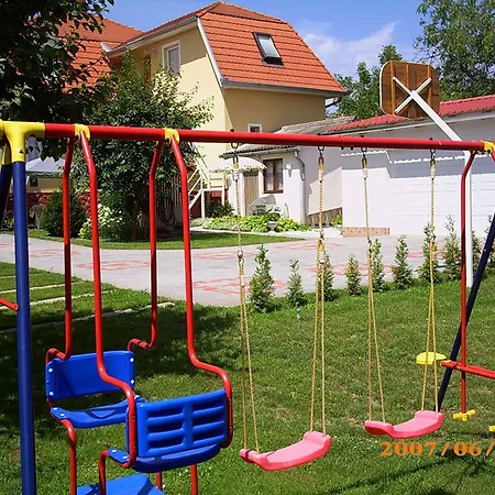 Aniko Apartmanhaz * Balatonfoldvar