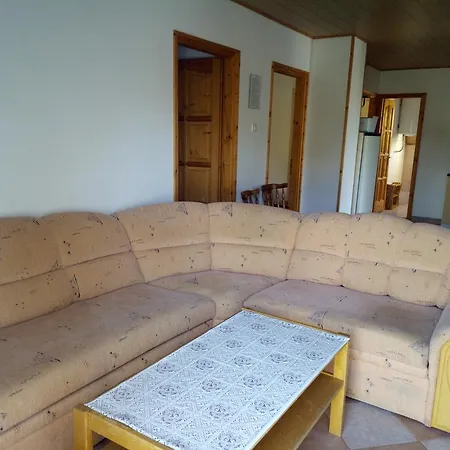 Aniko Apartmanhaz *